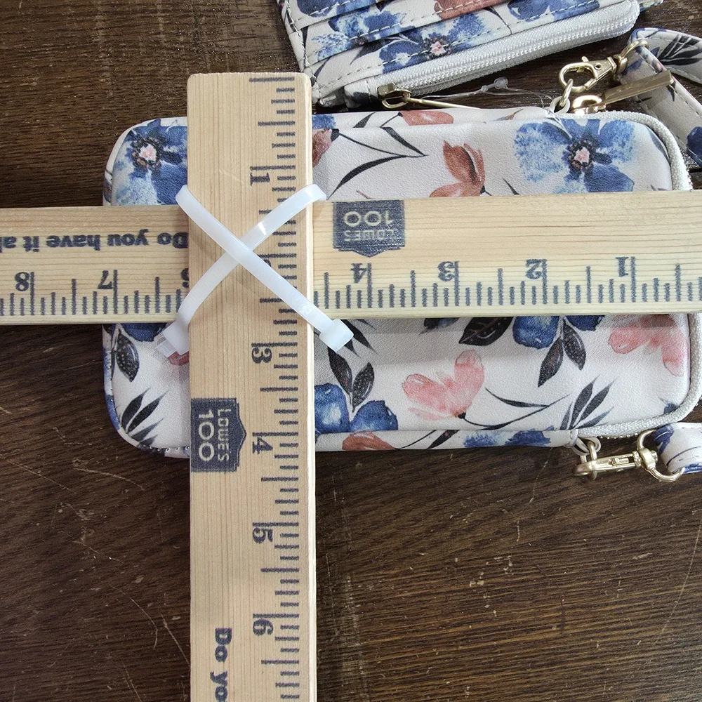 Time and Tru Lanie Crossbody Phone Wallet vinyl floral print